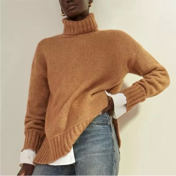Everlane Sweaters - Everlane The Cloud Turtleneck Alpaca Wool Blend
Brown Sweater M